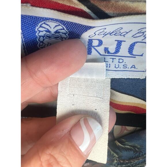 RJC Hawaii Men's Vintage Hawaiian Shirt Surf Board Button Up - Pocket Size 2XL - Picture 4 of 5